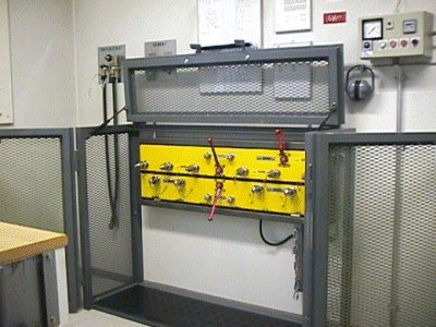 Turvaramppi portti ja ovet avoinna 